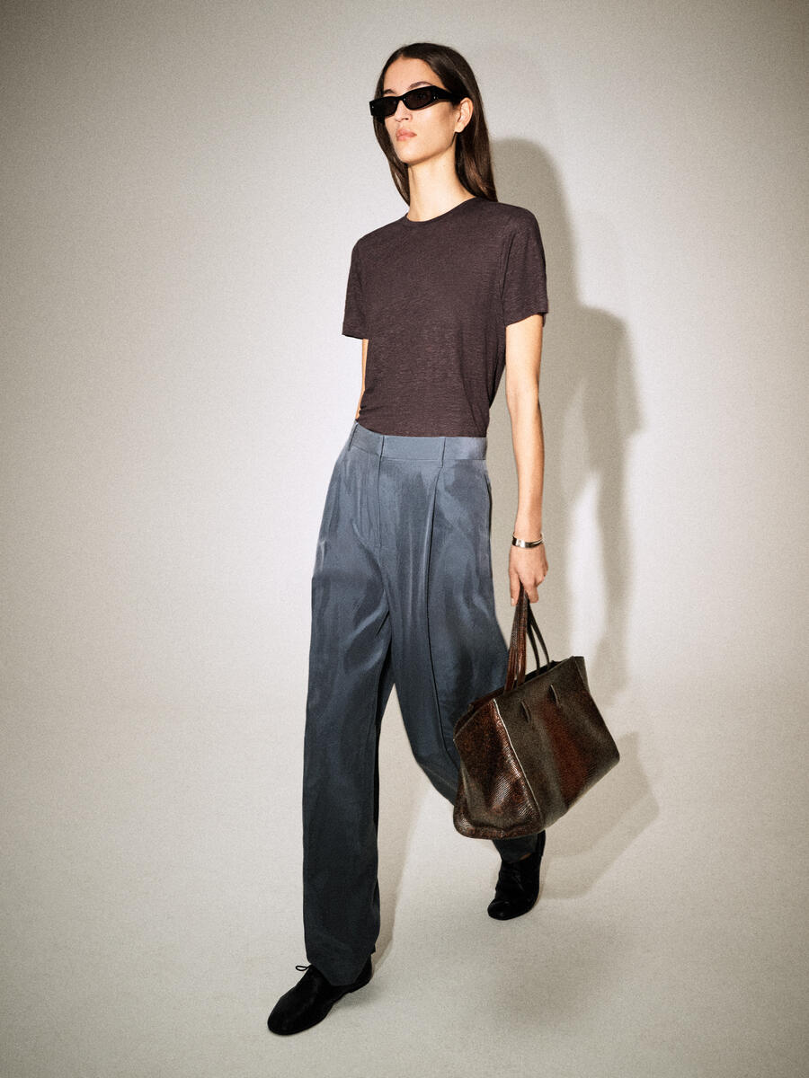 COS クルーネック リネン Tシャツ