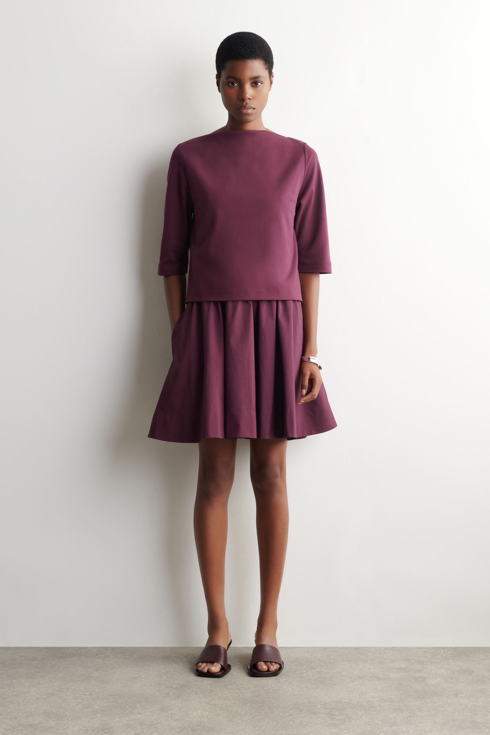 CONTRAST-PANEL BOAT-NECK MINI DRESS コントラストパネル ボート