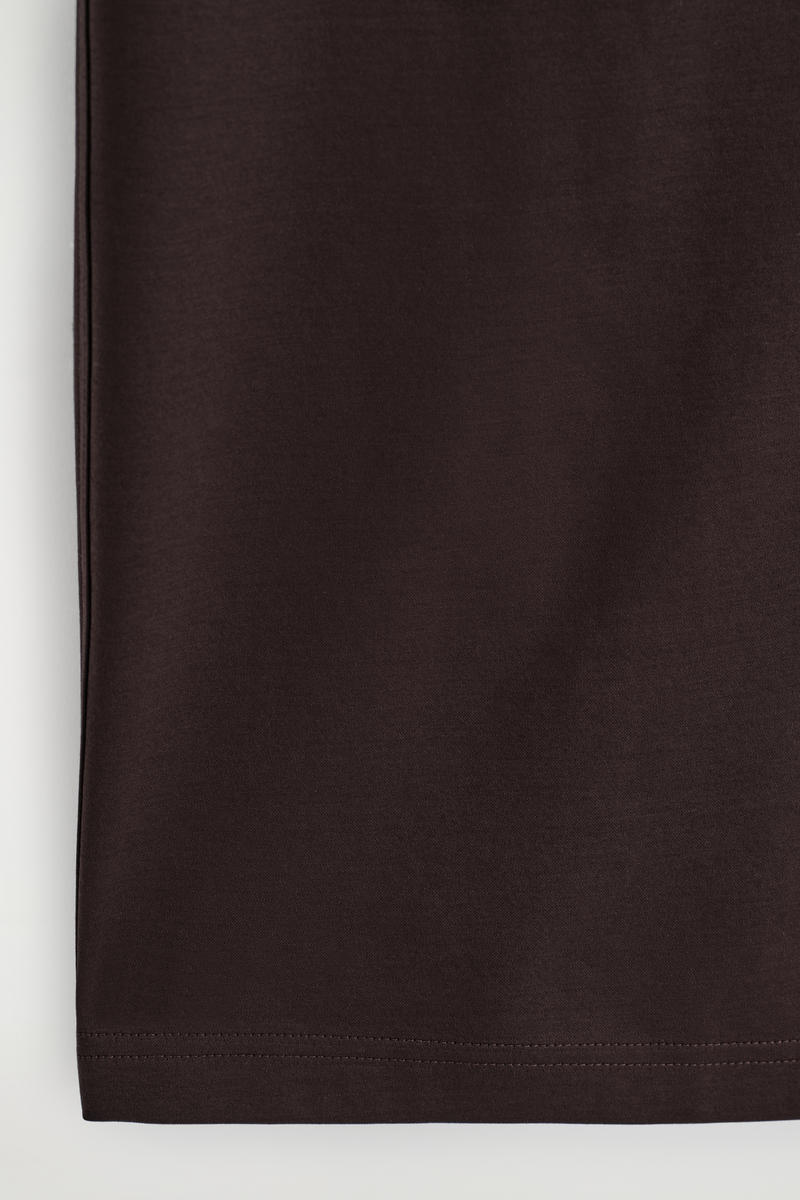 COS ジャージーミディペンシルスカート