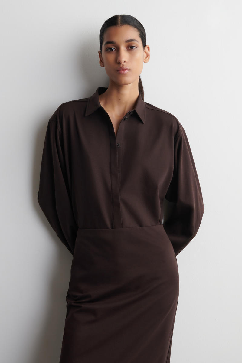 COS ジャージーミディペンシルスカート