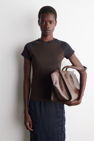 COS スリムフィット コットンTシャツ