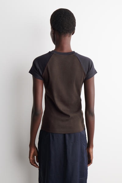 COS スリムフィット コットンTシャツ