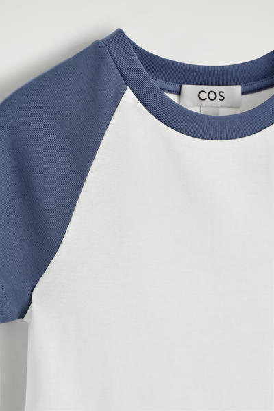 COS スリムフィット コットンTシャツ