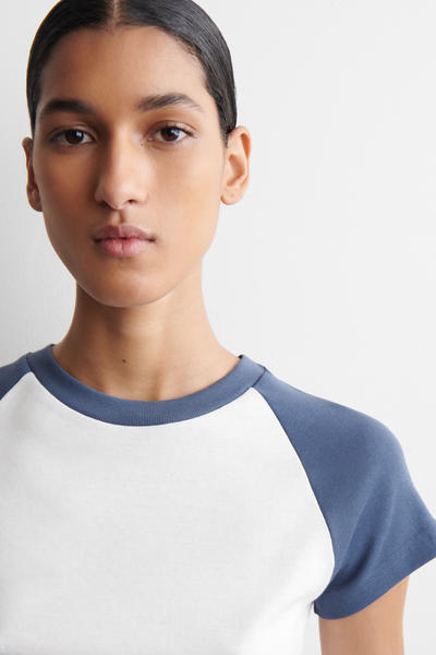 COS スリムフィット コットンTシャツ