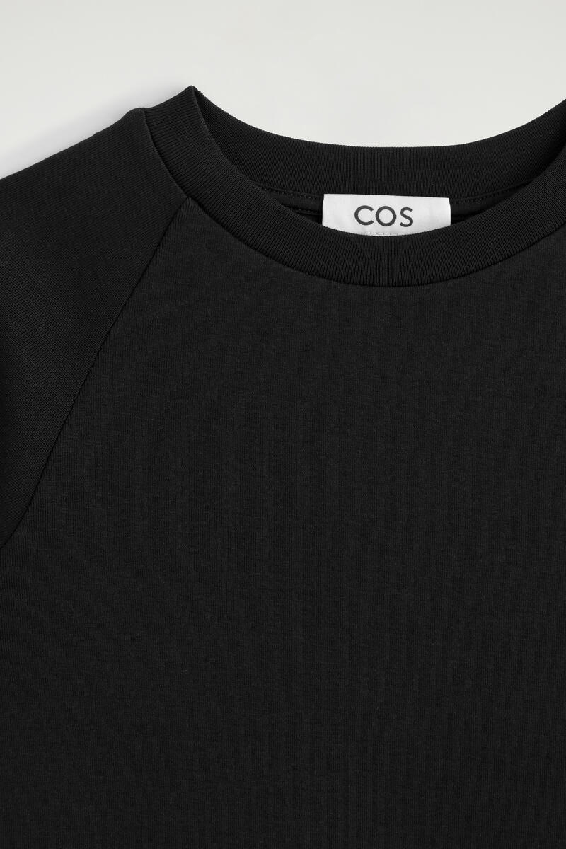 COS スリムフィット コットンTシャツ