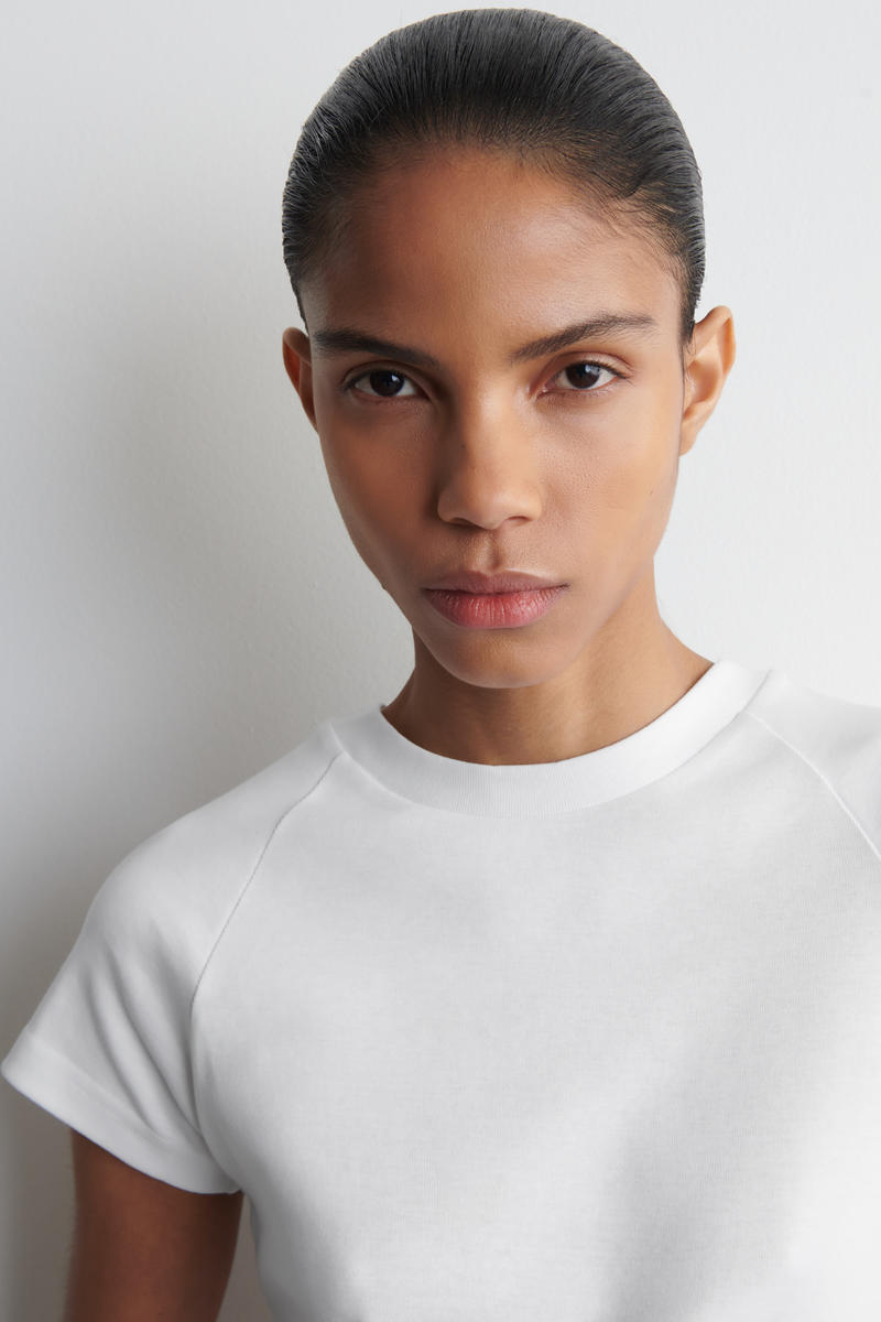 COS スリムフィット コットンTシャツ