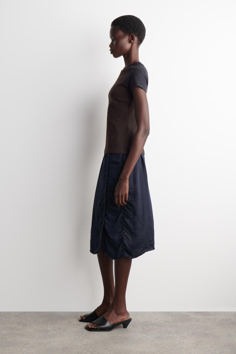 COS スリムフィット コットンTシャツ