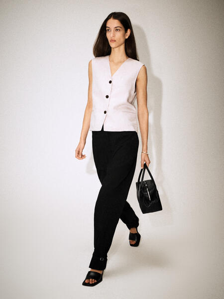 COS リネンベスト