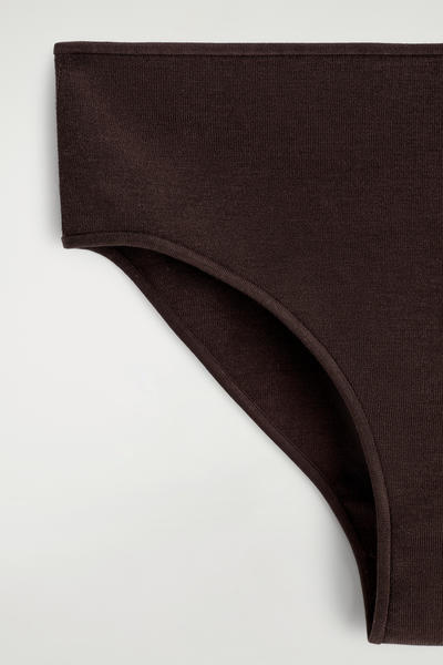 COS リブ編みシルク マイクロショーツ