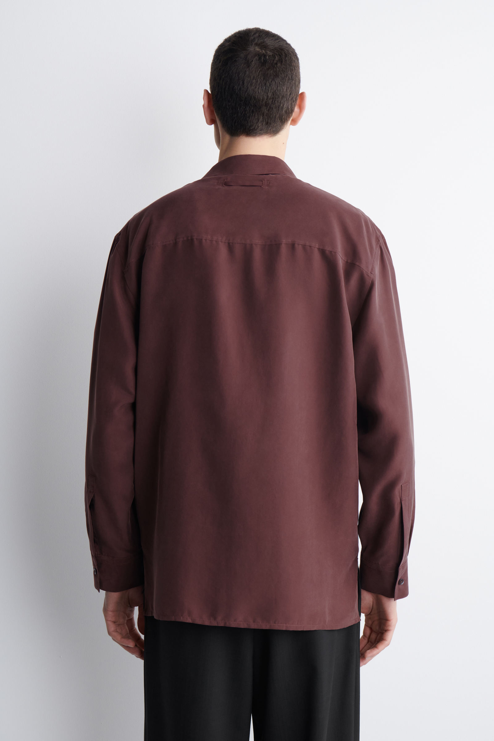 TAILORED SILK SHIRT テーラード シルクシャツ マホガニー｜COS コス