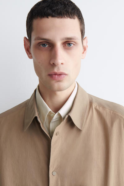 COS コントラストパネル コットンオーバーシャツ