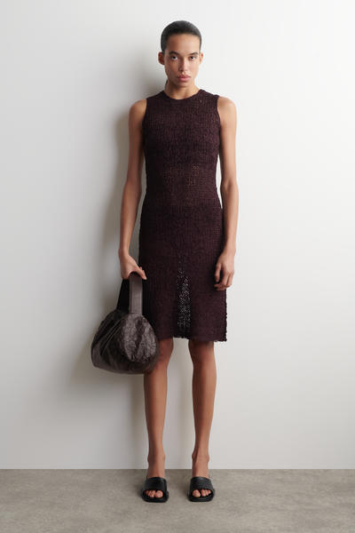 COS シリンダー クラッチバッグ - テクスチャードレザー