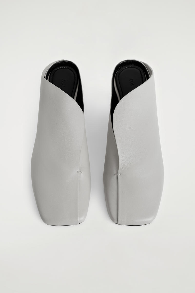 COS ドレープレザー キトンヒールミュール