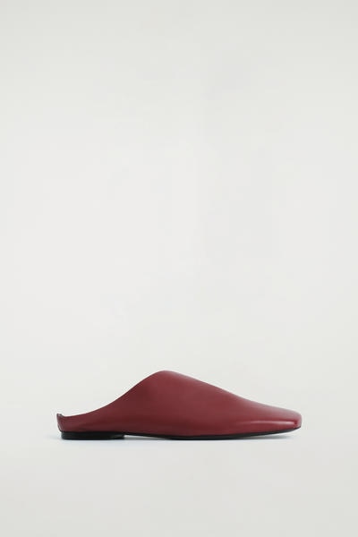 COS ドレープレザーミュール