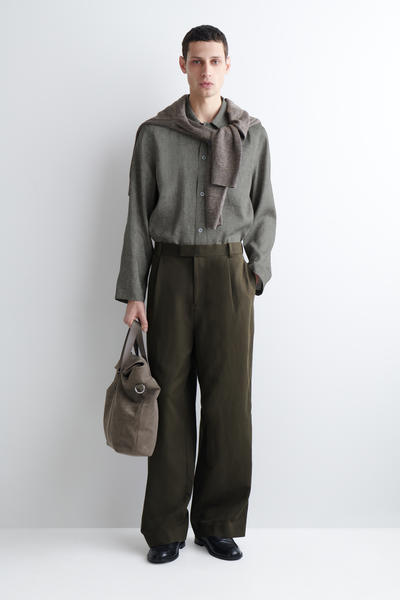 COS リラックスリネンシャツ