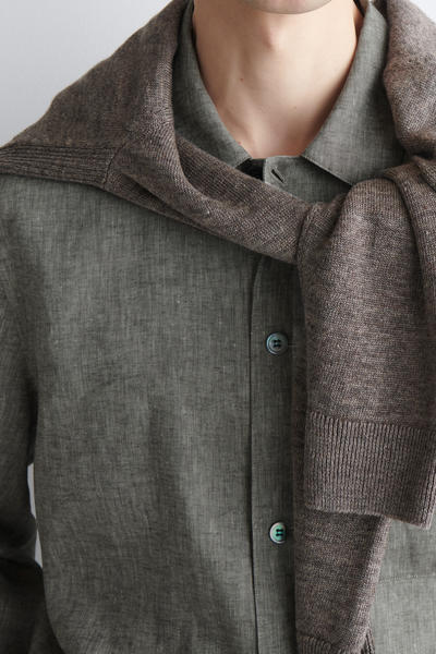 COS リラックスリネンシャツ