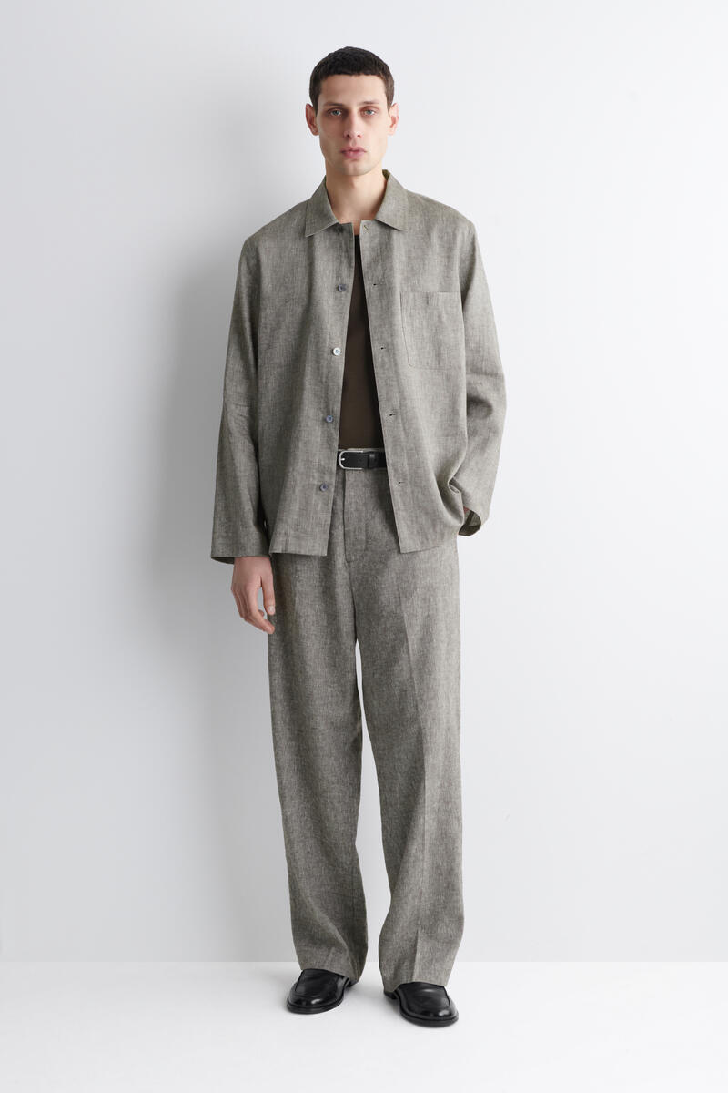 COS リラックスリネンシャツ