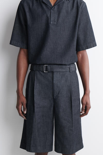 COS ベルト付き ワイドレッグ デニムショーツ