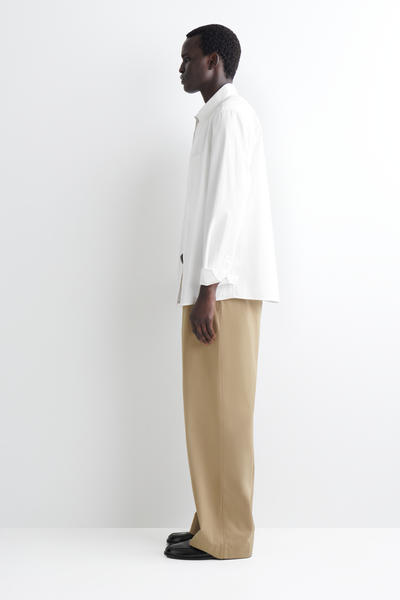 COS ポケット付き ピマコットンシャツ