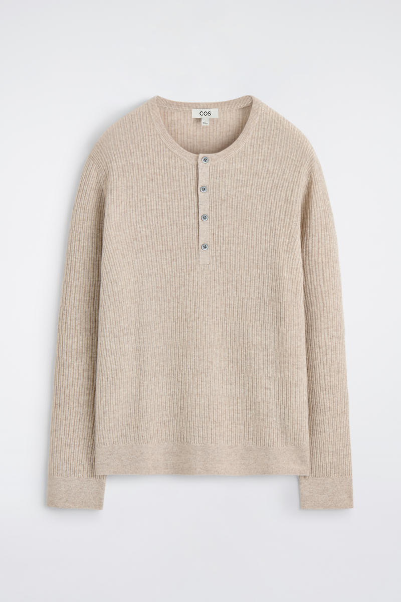 COS カシミアリネンヘンリーネックTシャツ