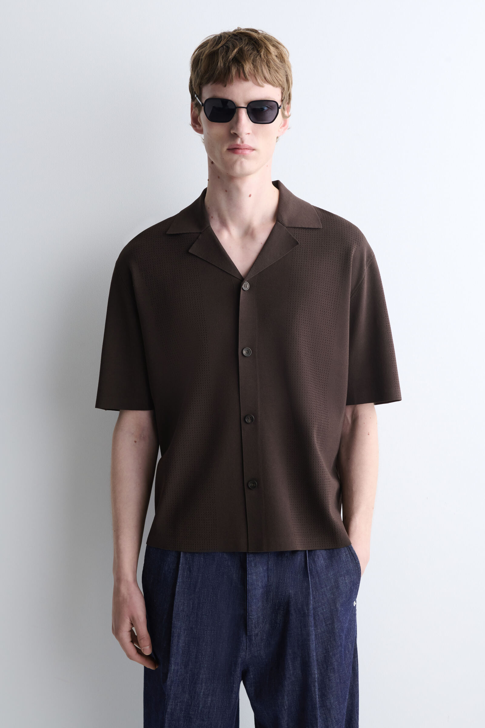PERFORATED KNITTED SHORT-SLEEVED SHIRT パンチング加工 半袖ニット
