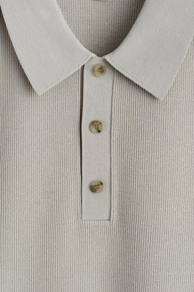 COS スリムリブブークレニットポロシャツ