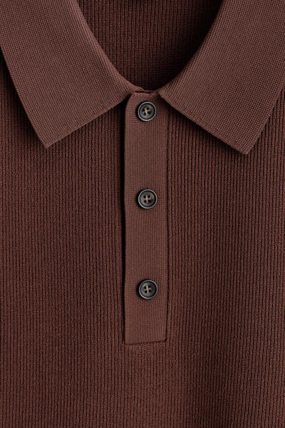 COS スリムリブブークレニットポロシャツ