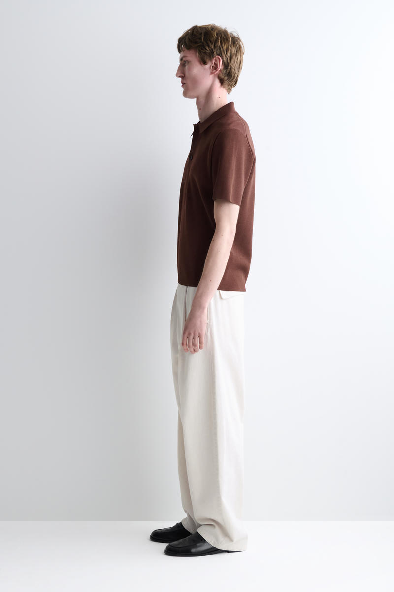 COS スリムリブブークレニットポロシャツ