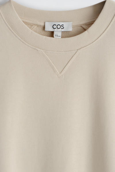 COS オーバーサイズ 半袖コットン スウェットシャツ
