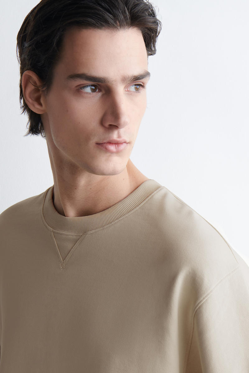 COS オーバーサイズ 半袖コットン スウェットシャツ