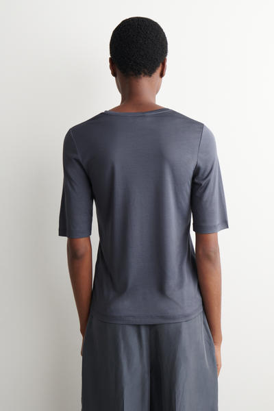 COS シルクジャージーTシャツ