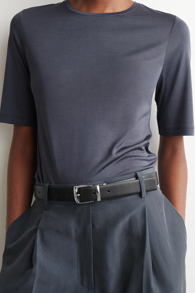 COS シルクジャージーTシャツ