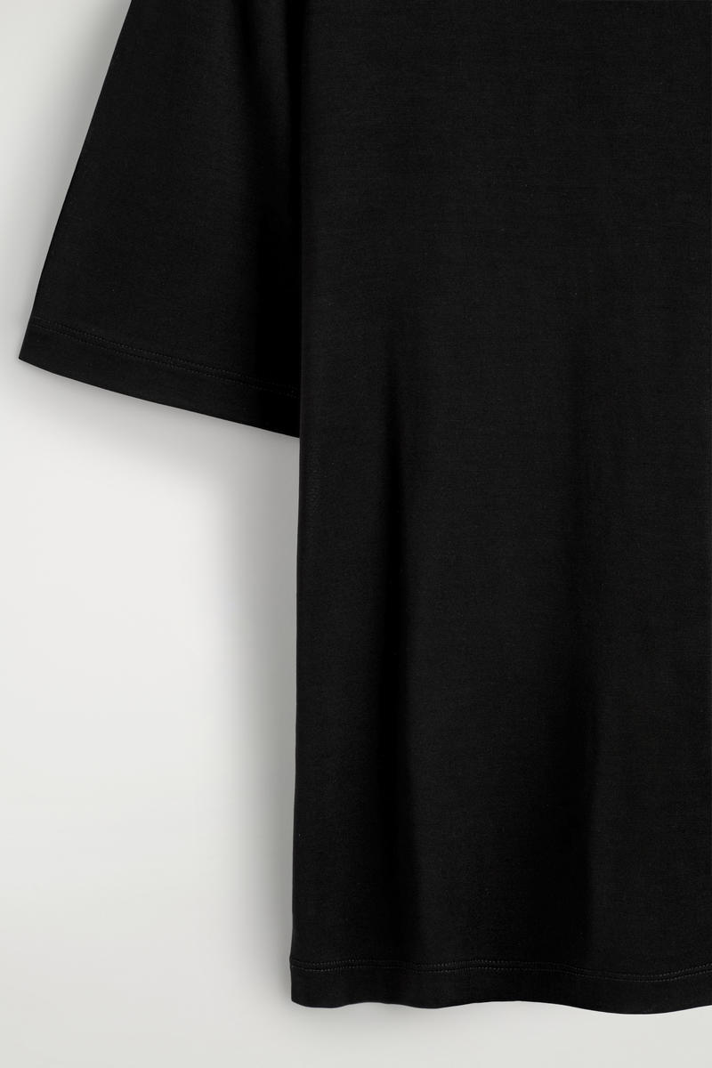 COS シルクジャージーTシャツ