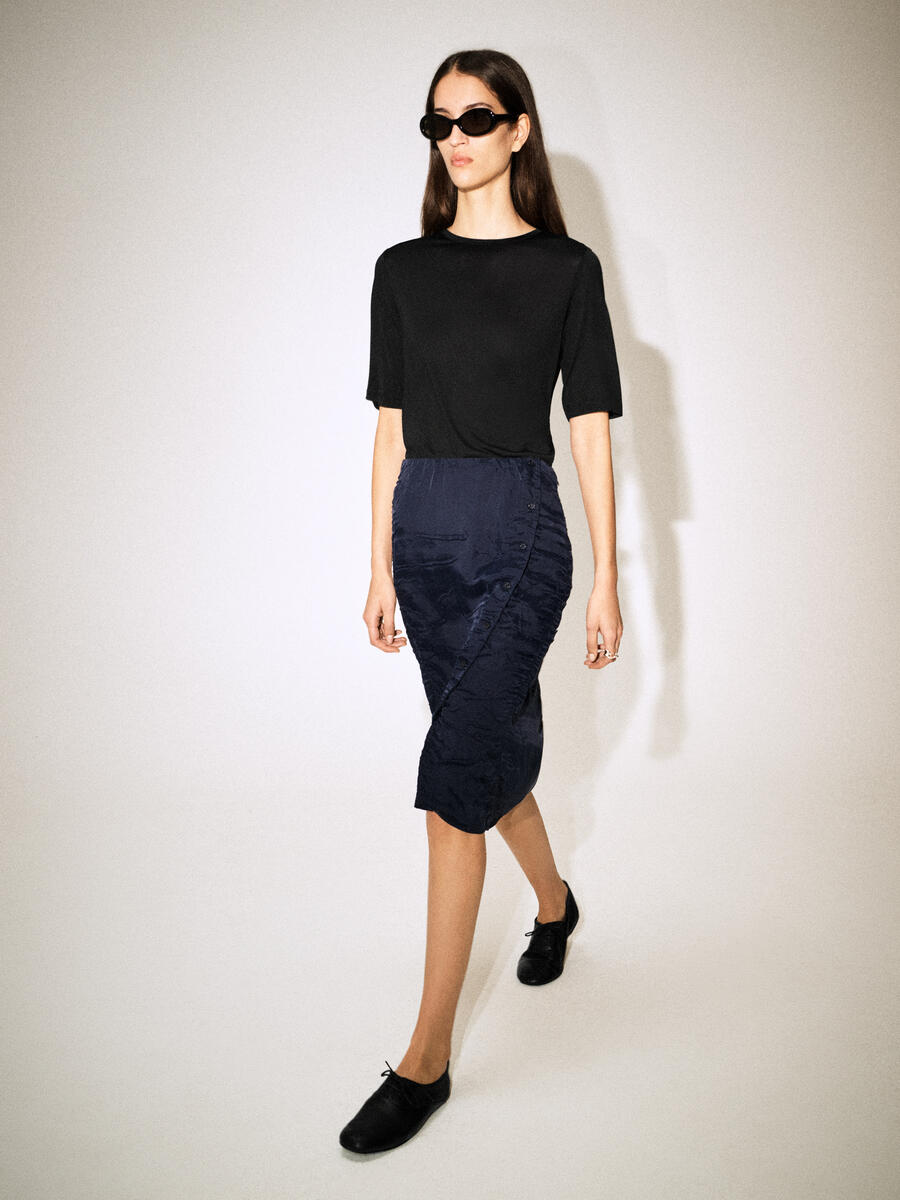 COS シルクジャージーTシャツ