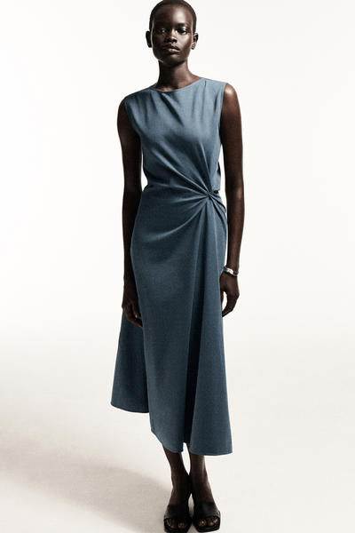 COS ツイストディテール ジャージーミディドレス