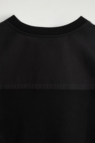 COS ポプリンパネル ジャージーTシャツ