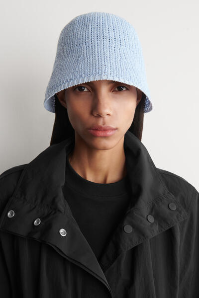 COS オープンニット バケットハット