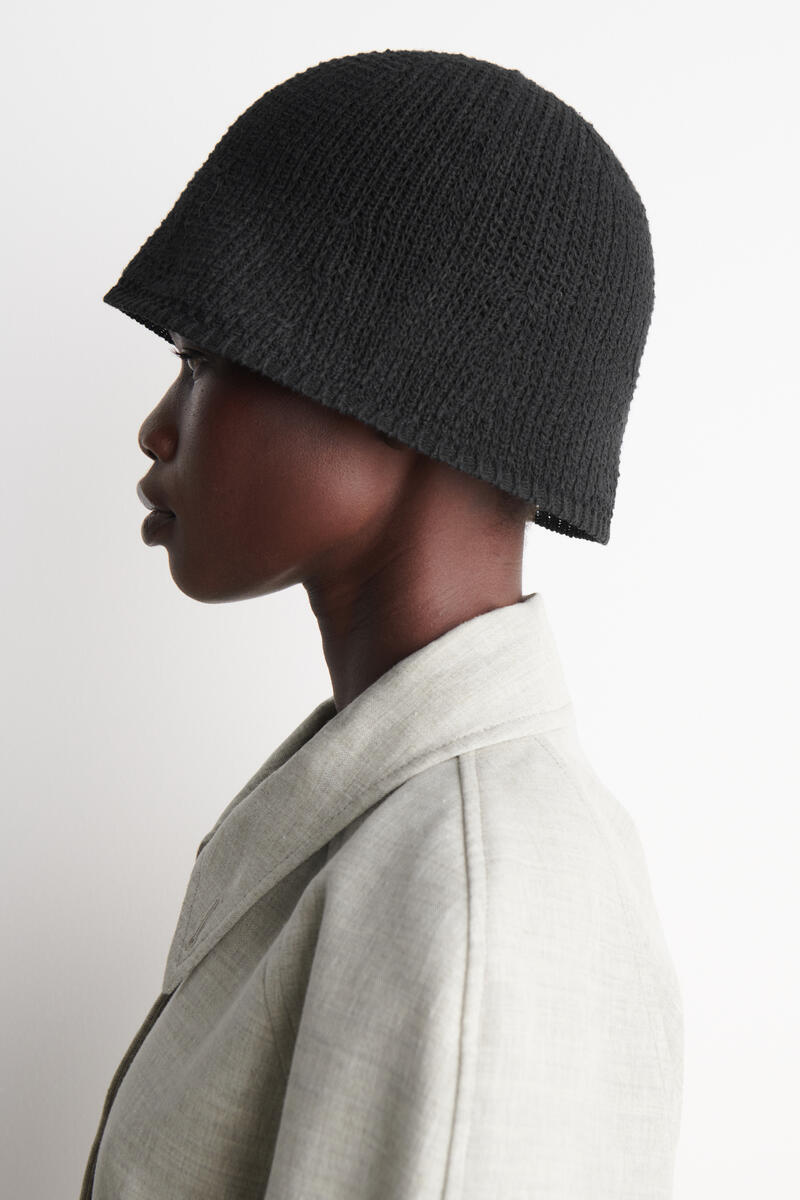 COS オープンニット バケットハット