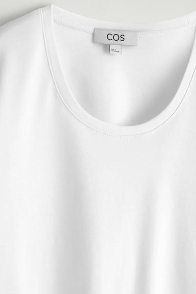 COS スクープネック コットンTシャツ