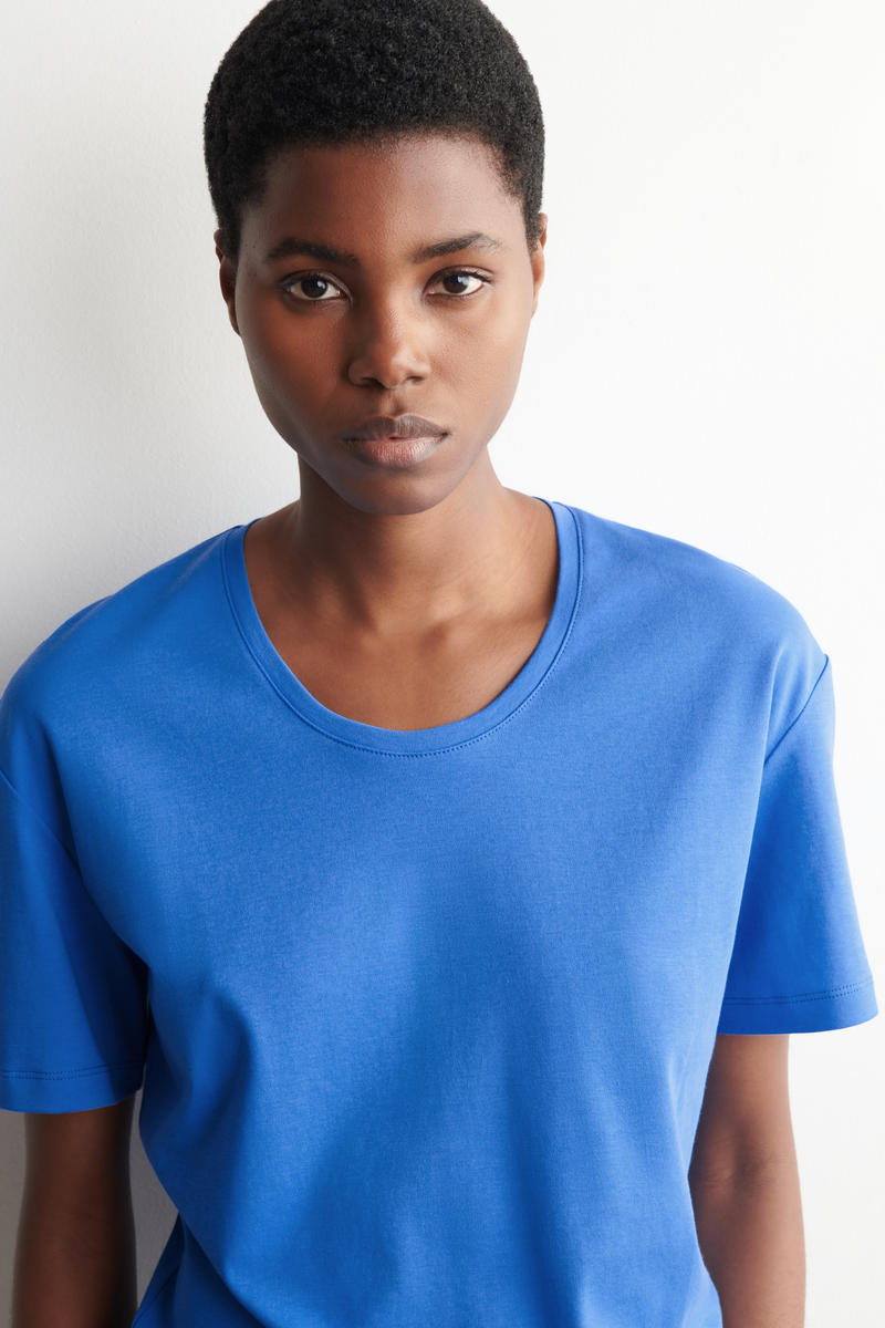 COS スクープネック コットンTシャツ