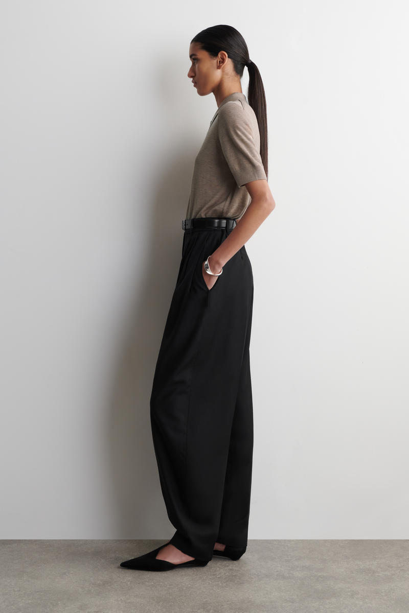 COS シュランケン ウールブレンドポロシャツ