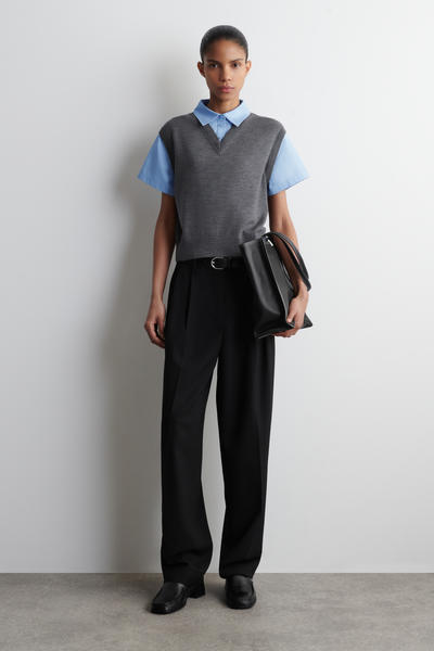 COS レイヤードメリノウールシャツベスト