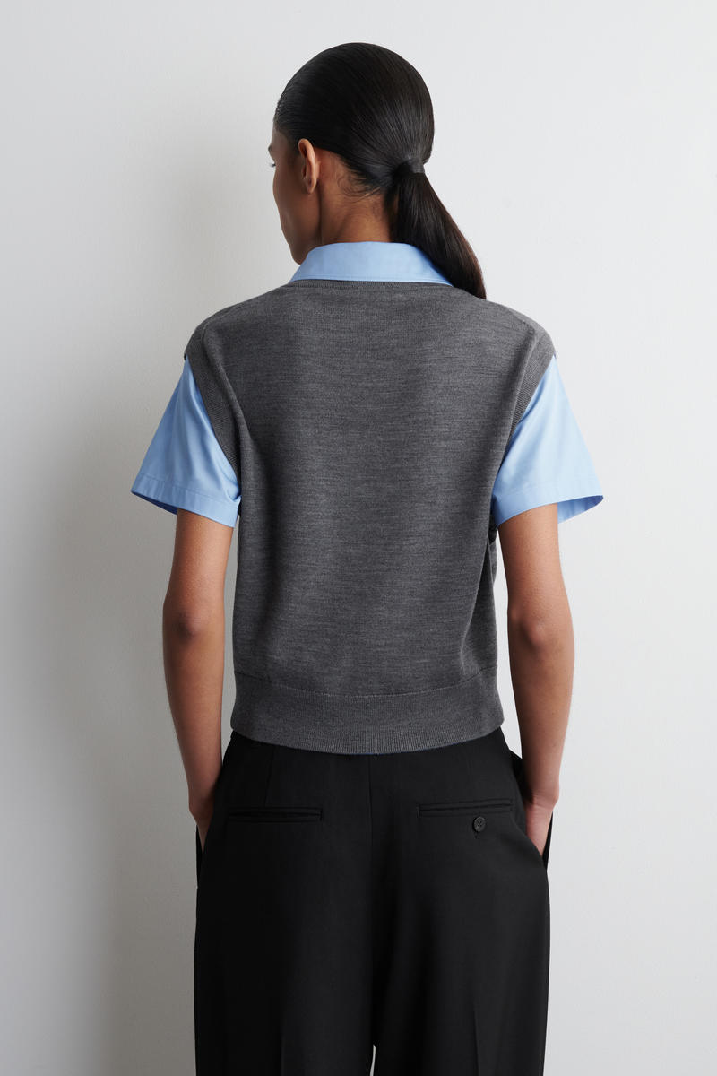 COS レイヤードメリノウールシャツベスト