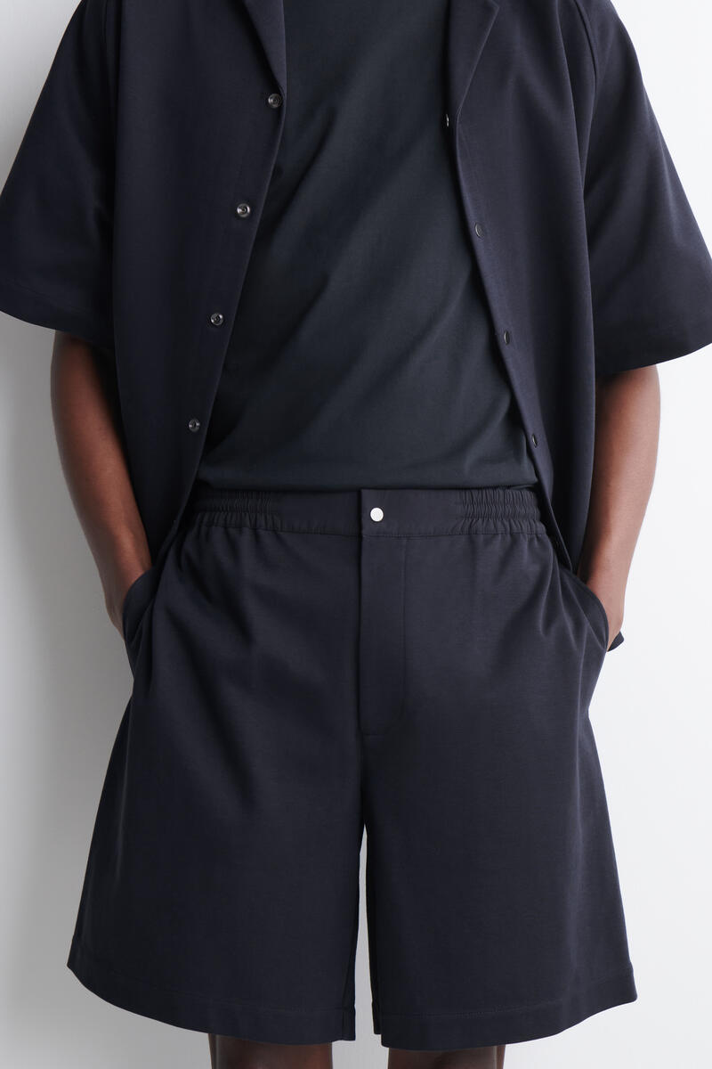 COS ウエストゴム パネルデザイン ジャージーショーツ