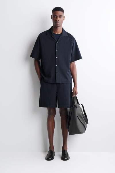 COS パネルユーティリティシャツ