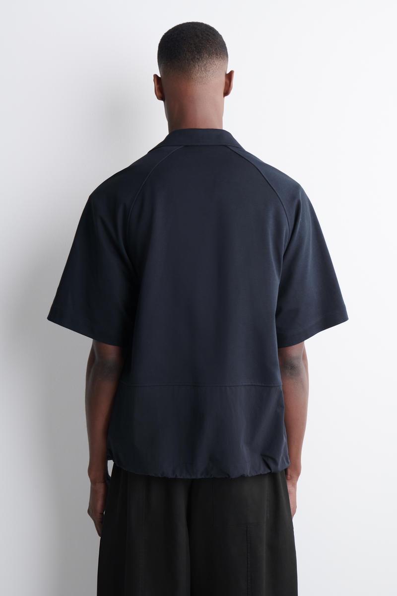 COS パネルユーティリティシャツ