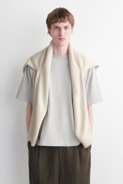 COS ヘビーウェイトコットンTシャツ