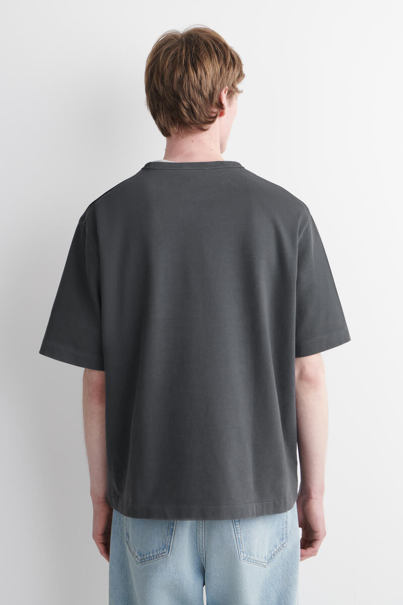 COS ヘビーウェイトコットンTシャツ