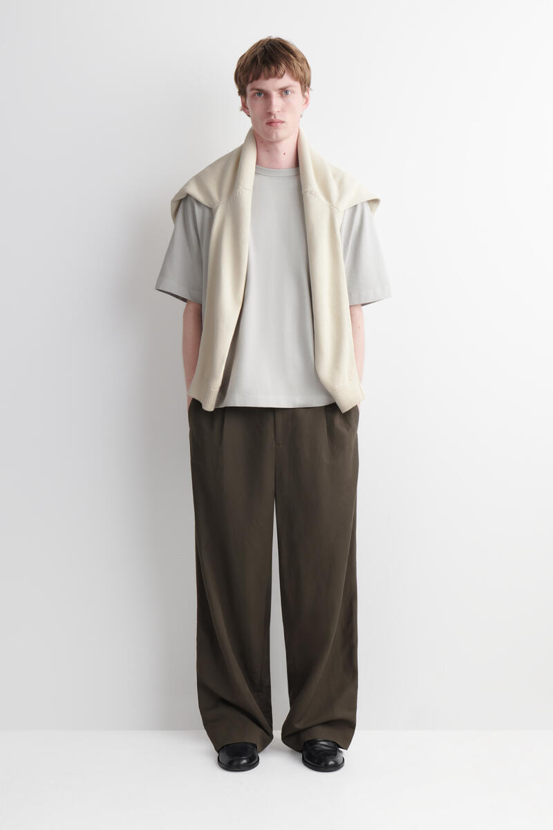 COS ヘビーウェイトコットンTシャツ