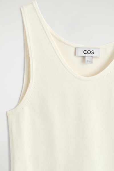 COS ニットスクープネック タンクトップ